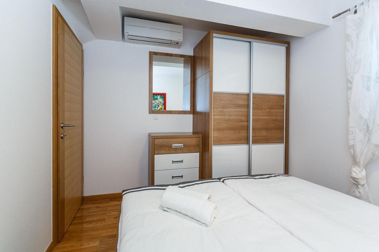 Apartment Adria 3 Malinska Eksteriør billede